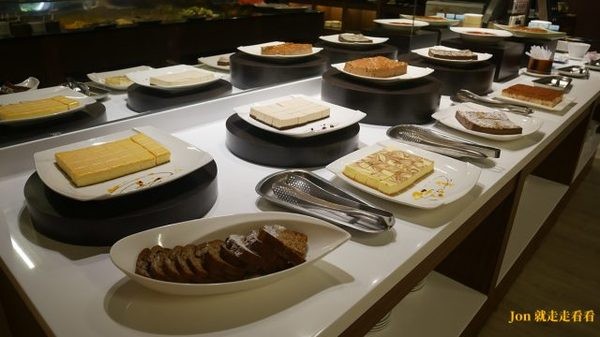 立德國父紀念館 cafe83餐廳:【台北 東區/國父記念館】【立德Café 83餐廳】高CP值,500元吃到飽,現切牛排、火腿、海鮮吃不停(價位)