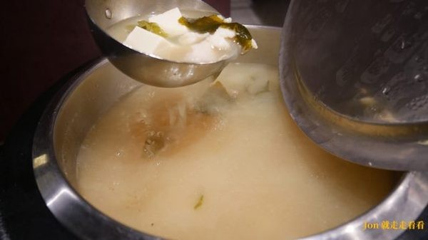 立德國父紀念館 cafe83餐廳:【台北 東區/國父記念館】【立德Café 83餐廳】高CP值,500元吃到飽,現切牛排、火腿、海鮮吃不停(價位)