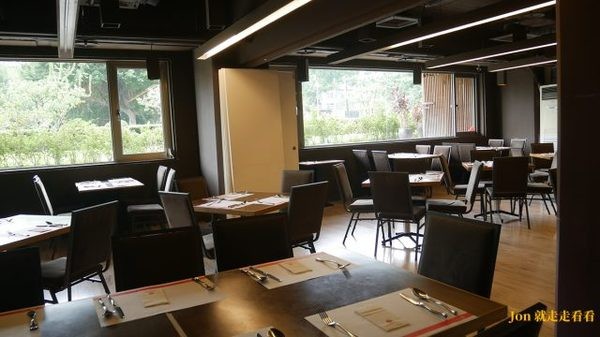 立德國父紀念館 cafe83餐廳:【台北 東區/國父記念館】【立德Café 83餐廳】高CP值,500元吃到飽,現切牛排、火腿、海鮮吃不停(價位)