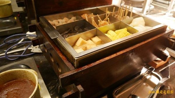 立德國父紀念館 cafe83餐廳:【台北 東區/國父記念館】【立德Café 83餐廳】高CP值,500元吃到飽,現切牛排、火腿、海鮮吃不停(價位)