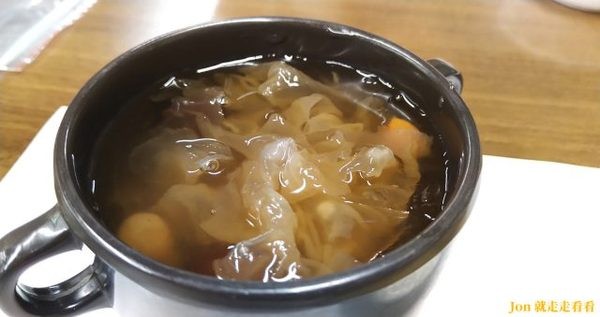 立德國父紀念館 cafe83餐廳:【台北 東區/國父記念館】【立德Café 83餐廳】高CP值,500元吃到飽,現切牛排、火腿、海鮮吃不停(價位)