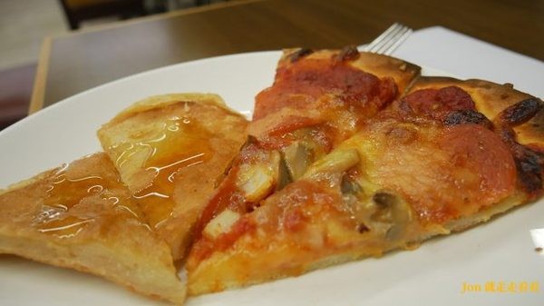 立德國父紀念館 cafe83餐廳:【台北 東區/國父記念館】【立德Café 83餐廳】高CP值,500元吃到飽,現切牛排、火腿、海鮮吃不停(價位)