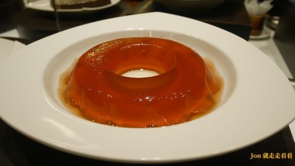 立德國父紀念館 cafe83餐廳:【台北 東區/國父記念館】【立德Café 83餐廳】高CP值,500元吃到飽,現切牛排、火腿、海鮮吃不停(價位)