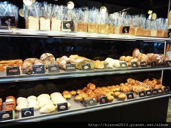 哈肯舖：外層柔軟,內餡細緻--哈肯舖手感烘焙信義店雪人新品試吃体驗心得