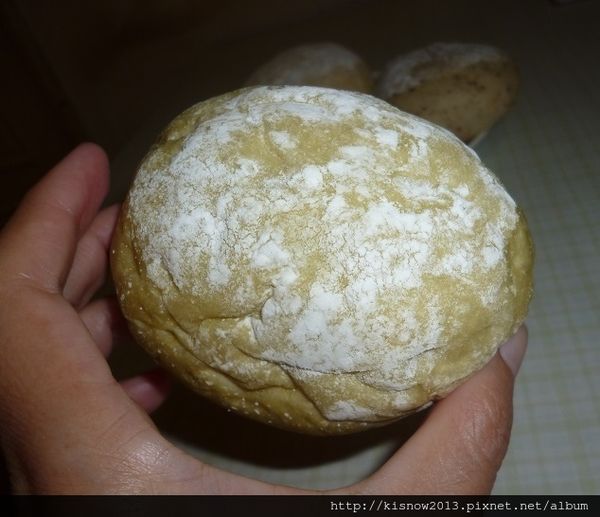 哈肯舖：外層柔軟,內餡細緻--哈肯舖手感烘焙信義店雪人新品試吃体驗心得