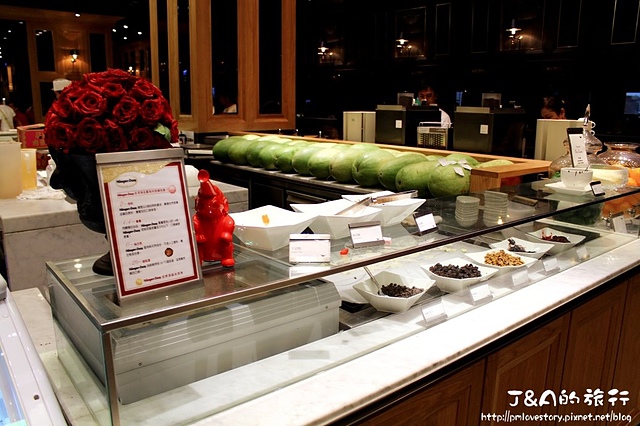 【捷運市政府】饗食天堂 信義店--多種異國料理吃到飽，滿足你多樣化的選擇~