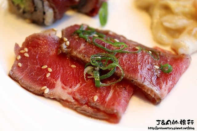 【捷運市政府】饗食天堂 信義店--多種異國料理吃到飽，滿足你多樣化的選擇~