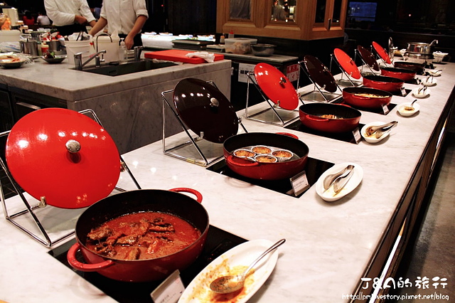 【捷運市政府】饗食天堂 信義店--多種異國料理吃到飽，滿足你多樣化的選擇~