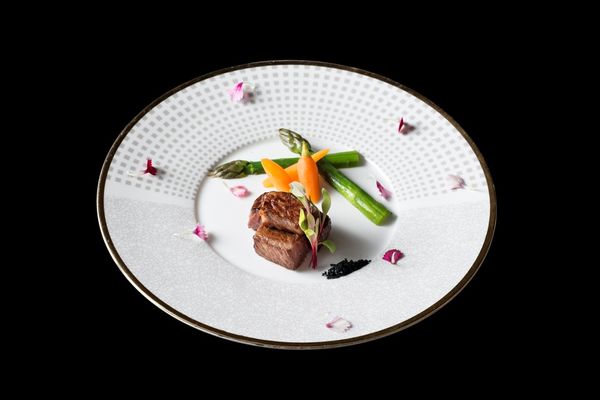 香格里拉台北遠東 香宮粵式星級饗宴-黑海鹽香煎日本和牛粒.jpg