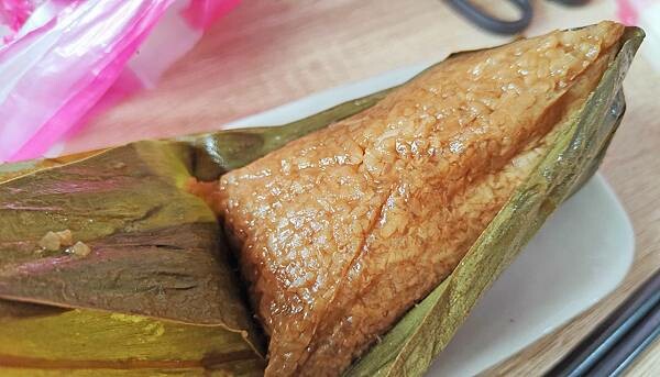 【台北美食】信維市場米粉湯｜大安捷運站附近最受歡迎的米粉湯