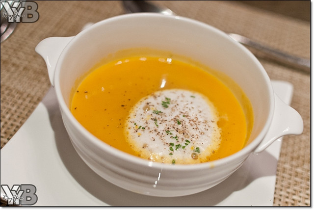 [廣宣] FIJI Water 天然深層礦物水‧夏日美膚小餐會＠MONDO Ristonrante