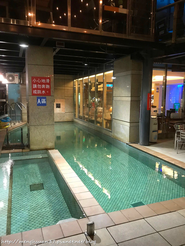 30850085_1994517133910438_392714832_o