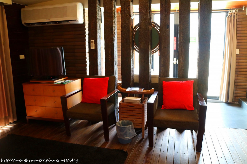 20180425_180425_0019