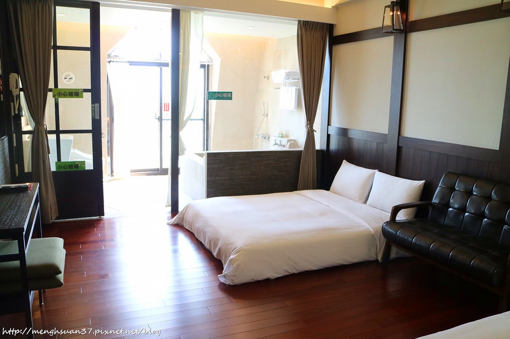 20180425_180425_0145