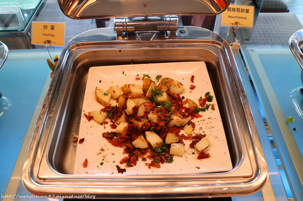 20180425_180425_0162