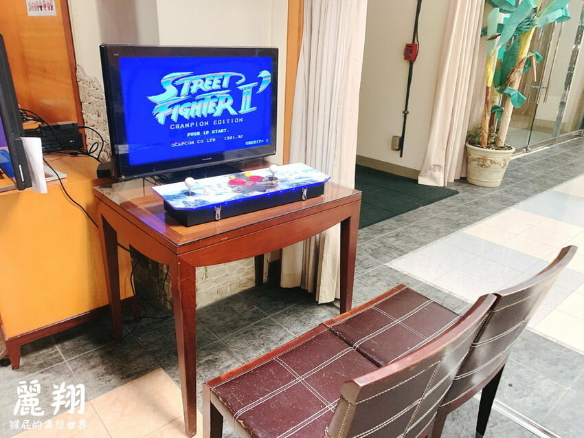 麗翔酒店礁溪館!麗翔酒店設施有泳池、撞球、桌球還有兒童遊戲室!有停車場! @猴屁的異想世界