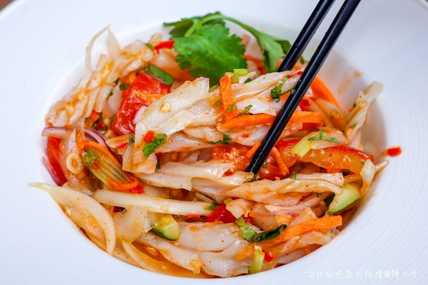 台北市大安區【臨江街夜市美食】銀泰小館，台北泰式料理餐廳推薦