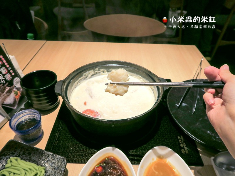 【捷運忠孝敦化站】聚北海道昆布鍋-台北誠品敦南店~熱呼呼的北海道牛奶鍋，冬季限定!