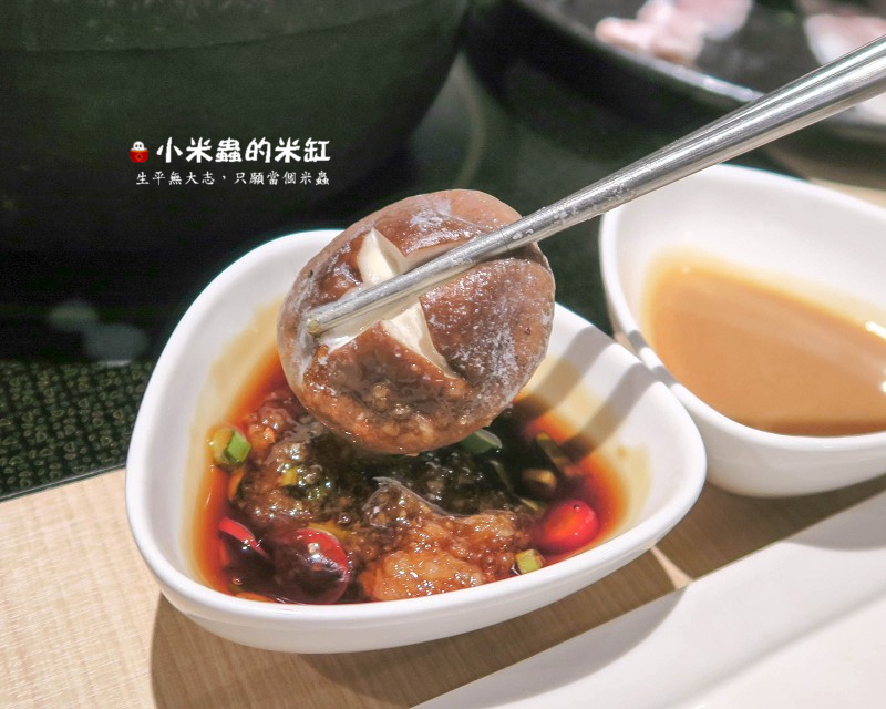 【捷運忠孝敦化站】聚北海道昆布鍋-台北誠品敦南店~熱呼呼的北海道牛奶鍋，冬季限定!