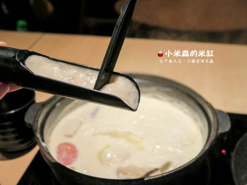 【捷運忠孝敦化站】聚北海道昆布鍋-台北誠品敦南店~熱呼呼的北海道牛奶鍋，冬季限定!