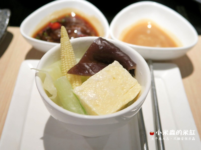 【捷運忠孝敦化站】聚北海道昆布鍋-台北誠品敦南店~熱呼呼的北海道牛奶鍋，冬季限定!