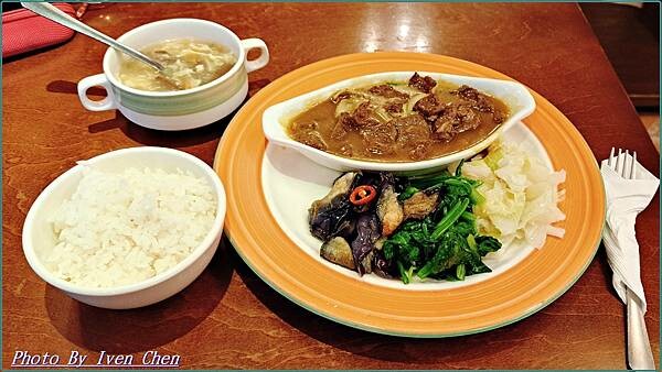 《台北大安區》隱藏在大安區鬧中取靜的中式簡餐咖啡廳/餐點飲品