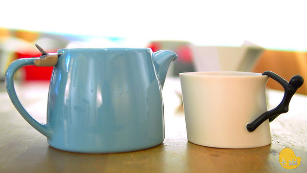 akuma caca  可可設計人文咖啡：【食記】《akuma caca 可可設計人文咖啡》白色幾何咖啡館