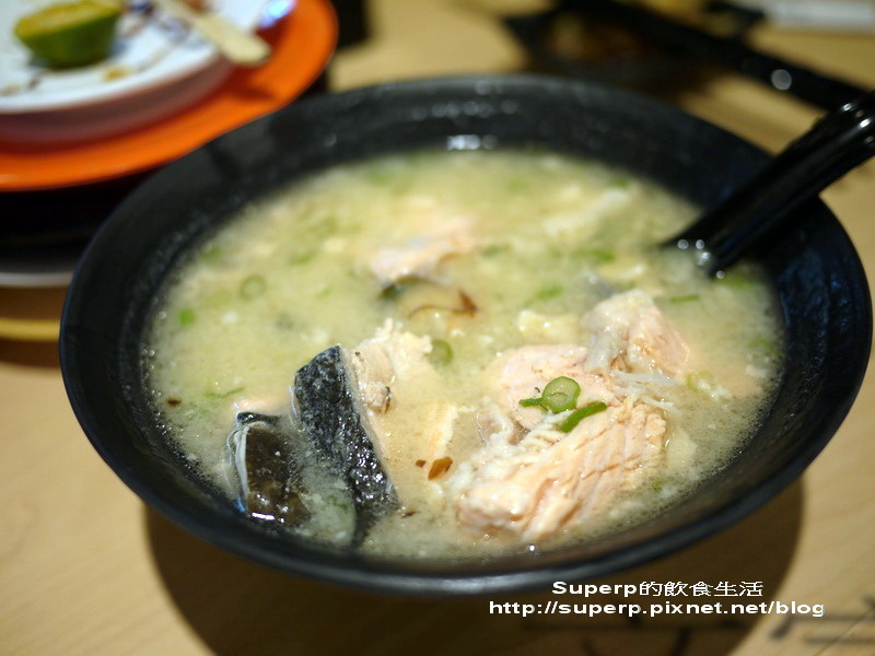[餐廳食記]台北SOGO復興館樓下的中與志迴轉壽司