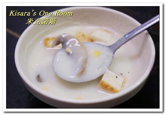 米克諾斯：師大厚切牛排．學生最愛高CP自助吧排餐希臘風情餐廳──米克諾斯