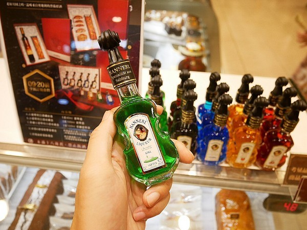 阿瑪迪斯甜點專賣店：Kaffee Amadeus阿瑪迪斯甜點專賣店-台北百貨甜點  外型精緻、用料講究  經過很難不被吸引  現在還有新品-