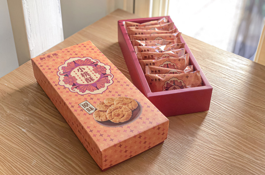 sansan小矮走跳日記-新東陽 小桃酥禮盒