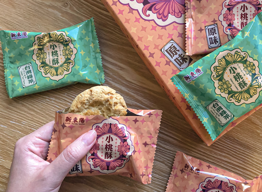 sansan小矮走跳日記-新東陽 原味小桃酥