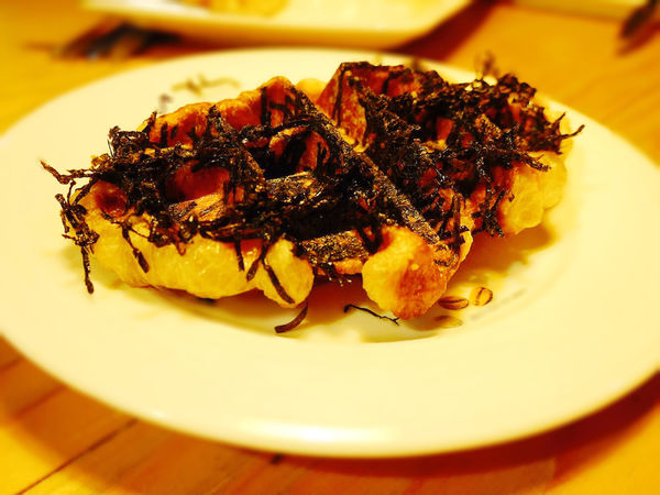 怡客咖啡 ❤️全新格子可頌，六種口味大集合！海苔起司、蜜糖核果奶油、炒蛋嫩雞、巧克力、冰淇淋蘋果口味推推～