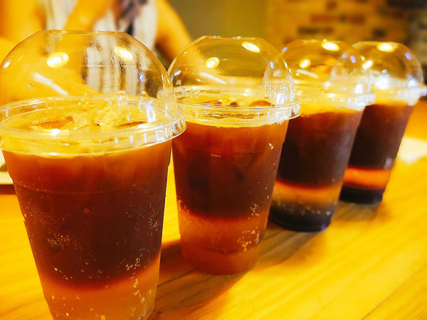 怡客咖啡 ❤️全新格子可頌，六種口味大集合！海苔起司、蜜糖核果奶油、炒蛋嫩雞、巧克力、冰淇淋蘋果口味推推～