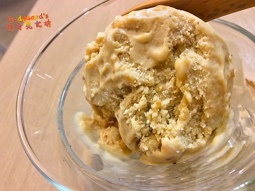 Bubbles 巴布斯：(食記)[國父紀念館站] 容器吸引人、美味但價格不便宜的冰淇淋~Bubbles巴布斯