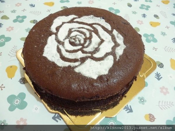 喜之坊（辦公室）(門市：延吉店、光復南路店)：財圓廣進,諸事大吉,年節伴手禮推薦,牛軋糖推薦,下午茶點心推薦-喜之坊古典巧克力蛋糕與圓片牛軋糖体驗心得