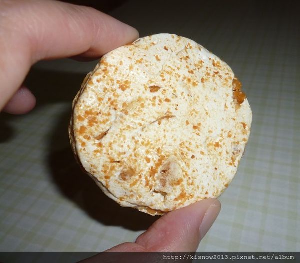 喜之坊（辦公室）(門市：延吉店、光復南路店)：財圓廣進,諸事大吉,年節伴手禮推薦,牛軋糖推薦,下午茶點心推薦-喜之坊古典巧克力蛋糕與圓片牛軋糖体驗心得