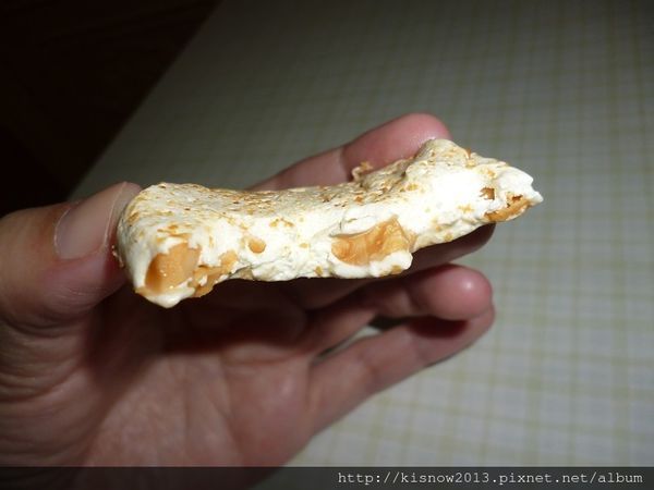 喜之坊（辦公室）(門市：延吉店、光復南路店)：財圓廣進,諸事大吉,年節伴手禮推薦,牛軋糖推薦,下午茶點心推薦-喜之坊古典巧克力蛋糕與圓片牛軋糖体驗心得