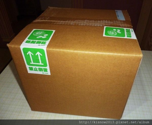 喜之坊（辦公室）(門市：延吉店、光復南路店)：財圓廣進,諸事大吉,年節伴手禮推薦,牛軋糖推薦,下午茶點心推薦-喜之坊古典巧克力蛋糕與圓片牛軋糖体驗心得