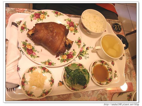 ★高雄★美國豬腳專賣店,吃得到老闆娘用心真材實料,CP值爆表的美國豬腳,五星級推薦