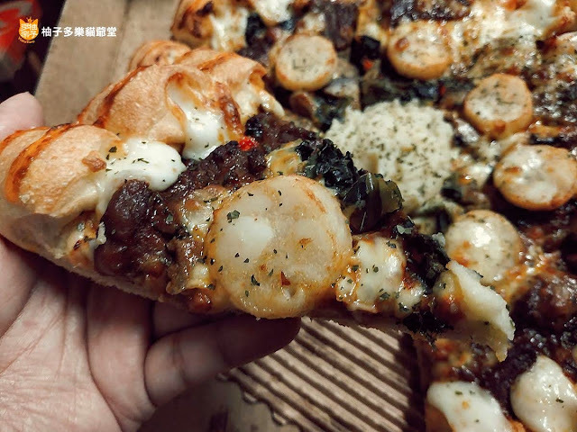 Pizza Hut 必勝客:威士忌牛排干貝比薩、聖誕花圈烤雞餐(比薩+HOT燒大拼盤),聖誕節與新年的聚餐應景披薩!