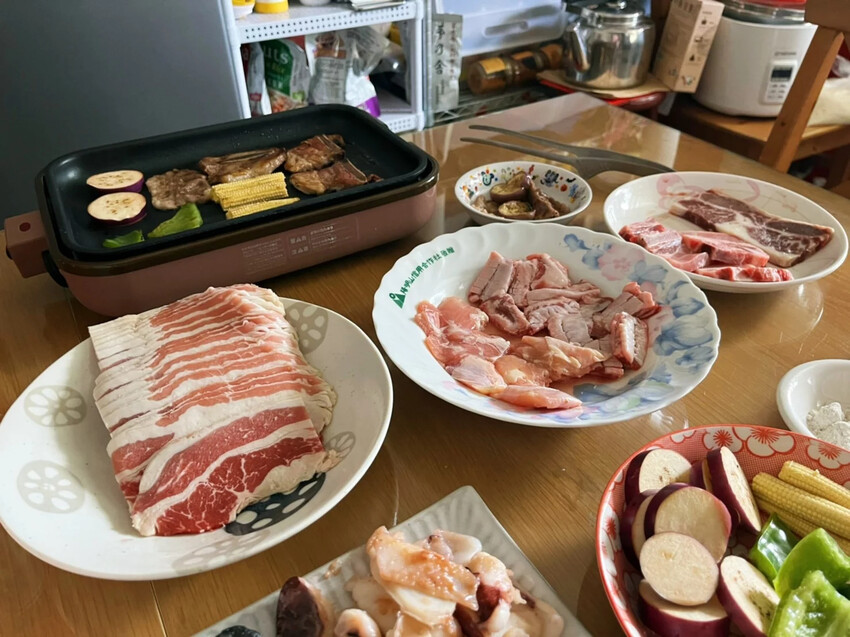 胡同燒肉|宅配美食|2022中秋烤肉組、中秋節免出門也能吃燒肉、美味健康究好豬