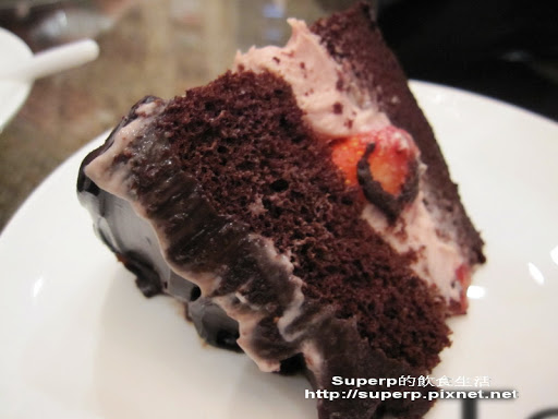 [甜點食記]Black as Chocolate的經典巧克力和黑加侖草莓蛋糕二連發