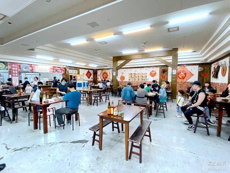 南投埔里小吃推薦「胡國雄古早麵」切仔麵 魯肉飯再訪依然爆棚。