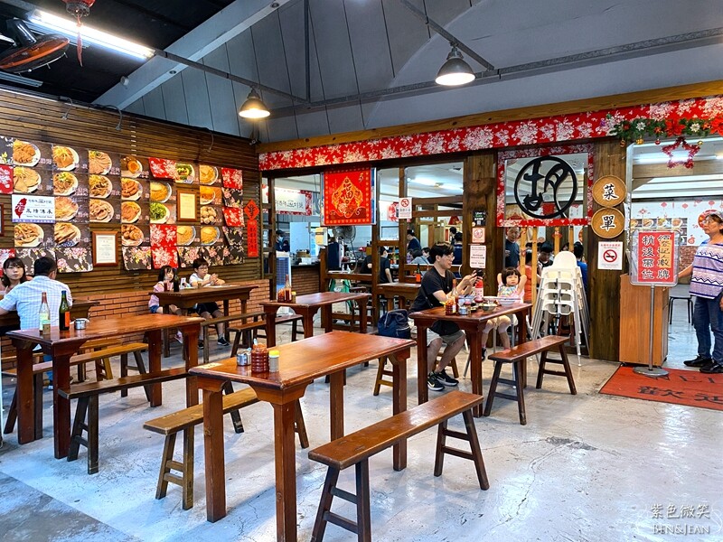 南投埔里小吃推薦「胡國雄古早麵」切仔麵 魯肉飯再訪依然爆棚。