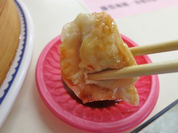 【台北美食】圓圓小籠湯包-美味又迷人的蝦仁蒸餃