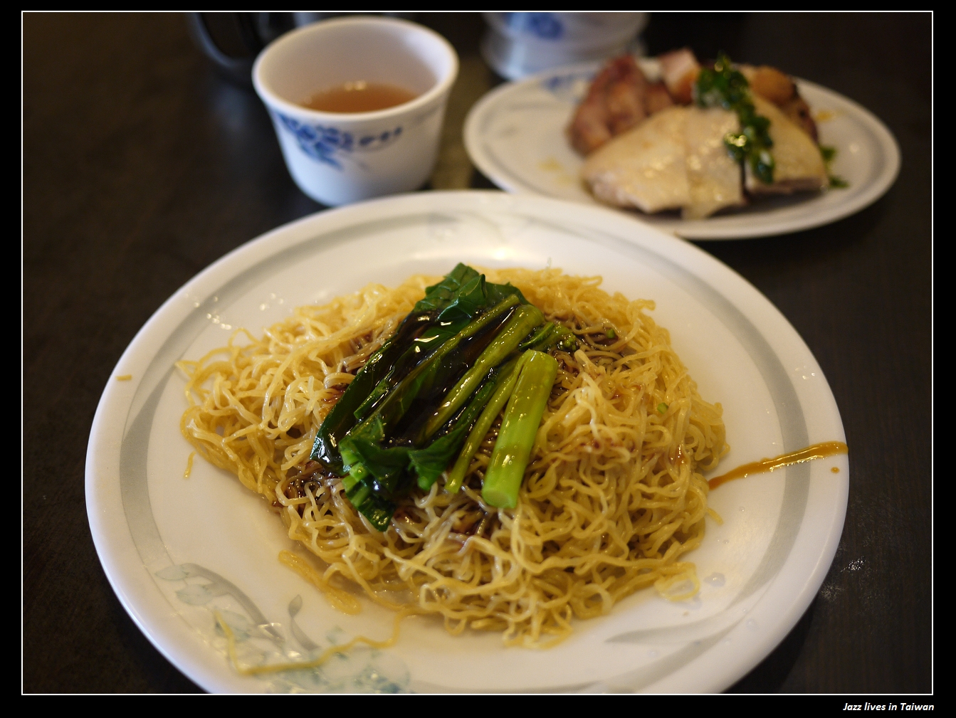 [老友記粥麵館]早一點到才能點的到夢幻的燒鴨唷~~~