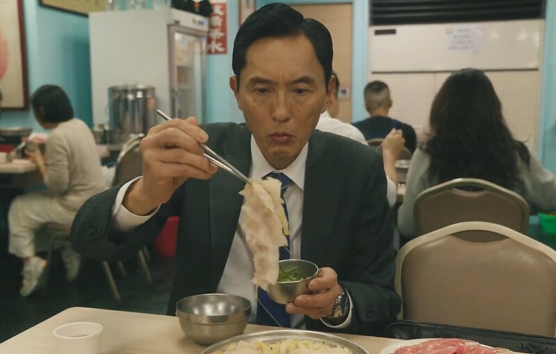 長白小館必吃,湯中藏螃蟹×酸白菜涮白肉,東區40年酸白菜名店。