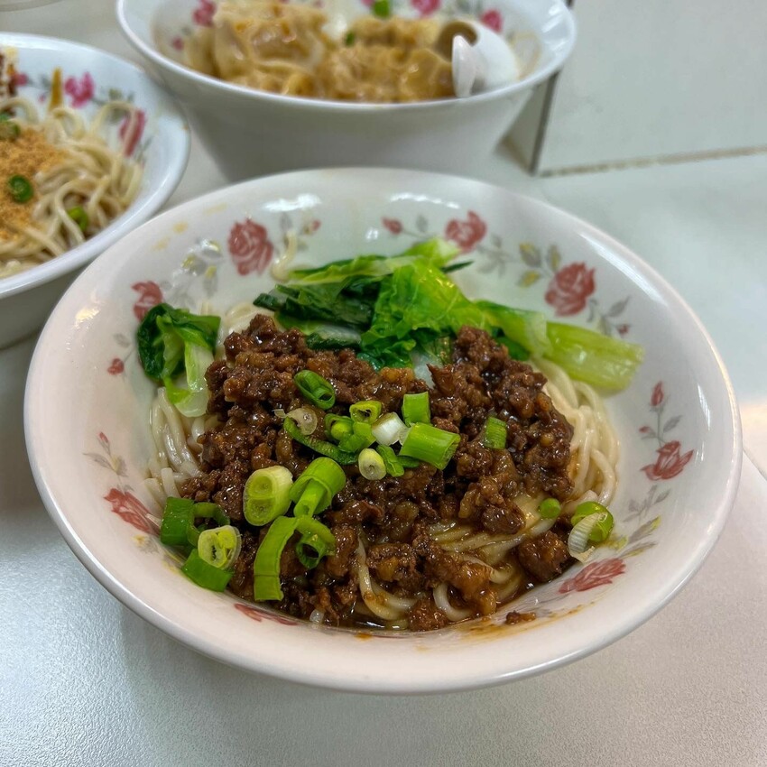 東區頂好名店城必吃美食|美景紅油抄手(附完整菜單) 東區頂好名店城必吃美食|美景紅油抄手(附完整菜單)