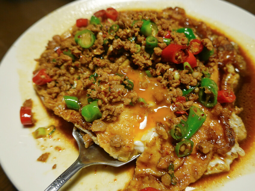 台北大安—川妹子｜一片椒紅中 深藏讓人難以抗拒的麻辣滋味｜國父紀念館、明曜百貨